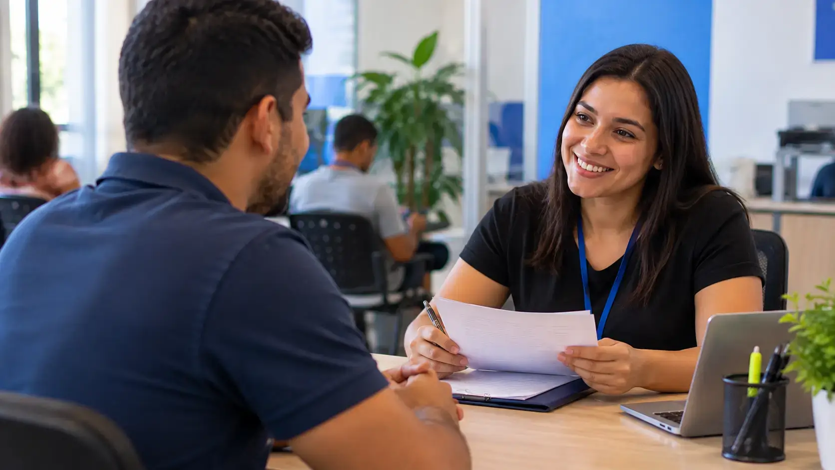 Como se preparar para uma entrevista de emprego: 12 dicas para se sair bem